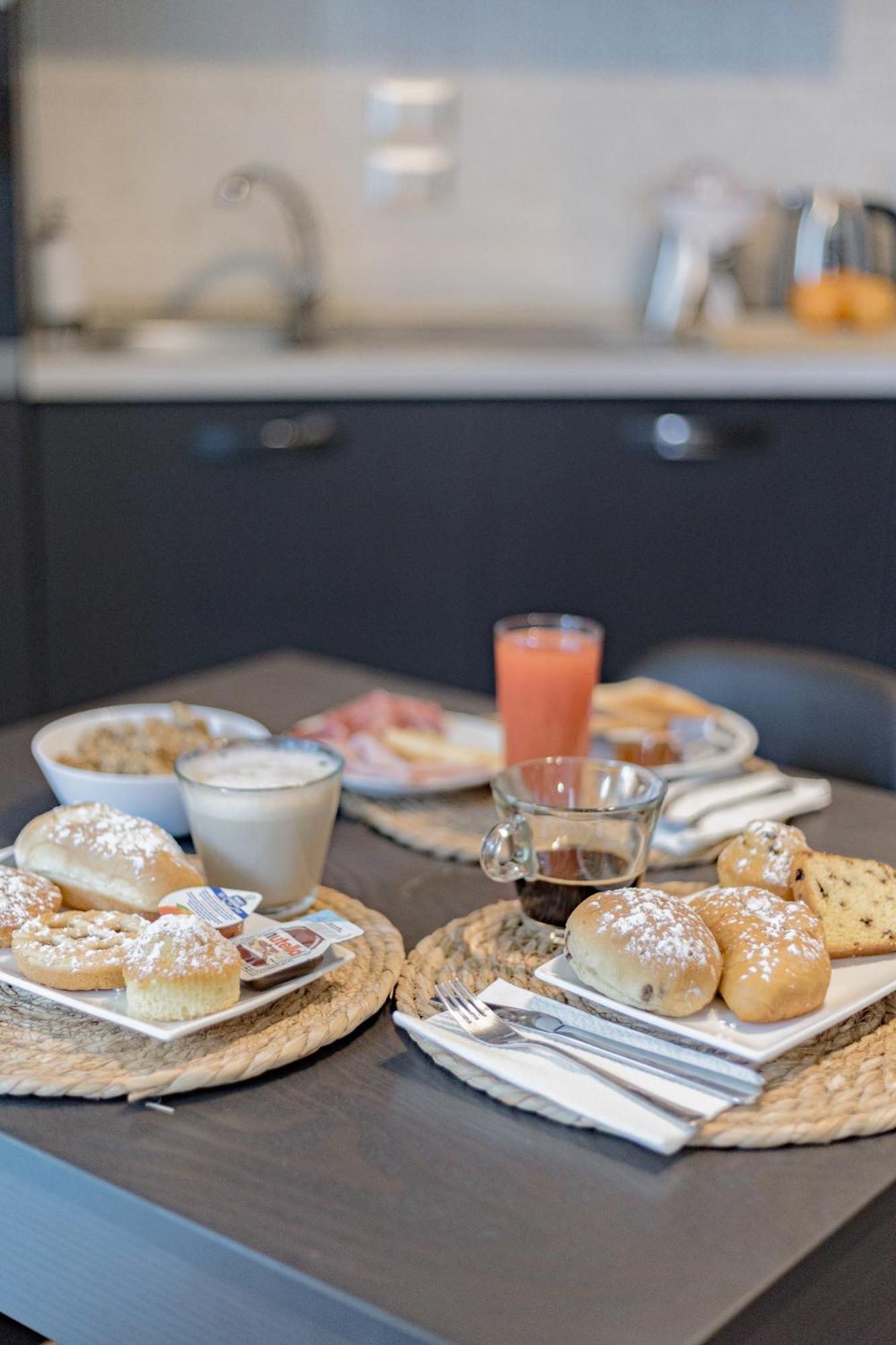 B&B Villa Milano By Rhospitality It Корнаредо Экстерьер фото